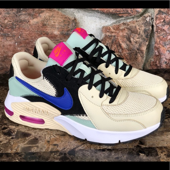 Nike Women's Air Max Excee Casual Sneakers - Picture 10 of 13